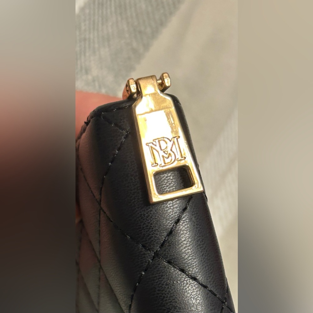 Badgley Mischka Quilted Vegan Leather Zippy Wallet w/ Gold Hardware - Picture 6 of 7